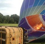 Ermutigung-heißluftballon-wird-gefuellt